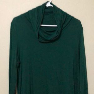 Emerald green long sleeve dress 👗